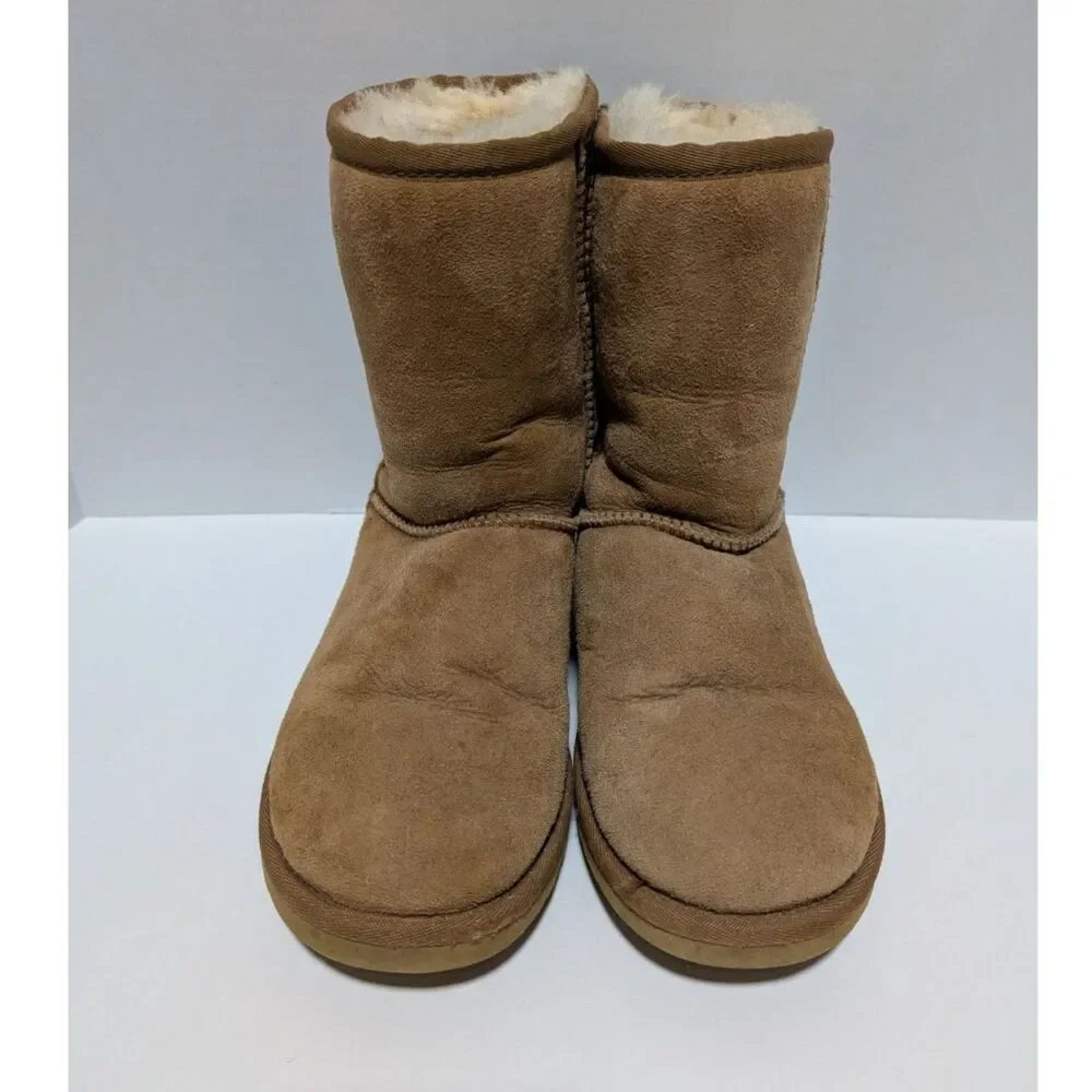 UGG Classic‎ Short Chestnut Suede Sheepskin Shearling Winter Boots Women's 6